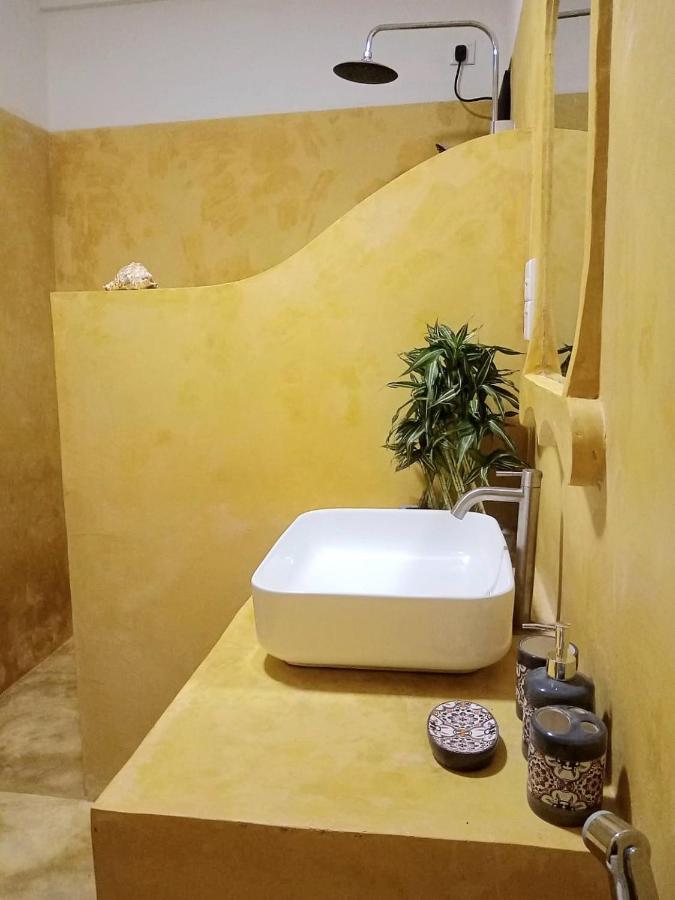 Sri Lanka Surf Villa Domus Graziella Ahangama Buitenkant foto